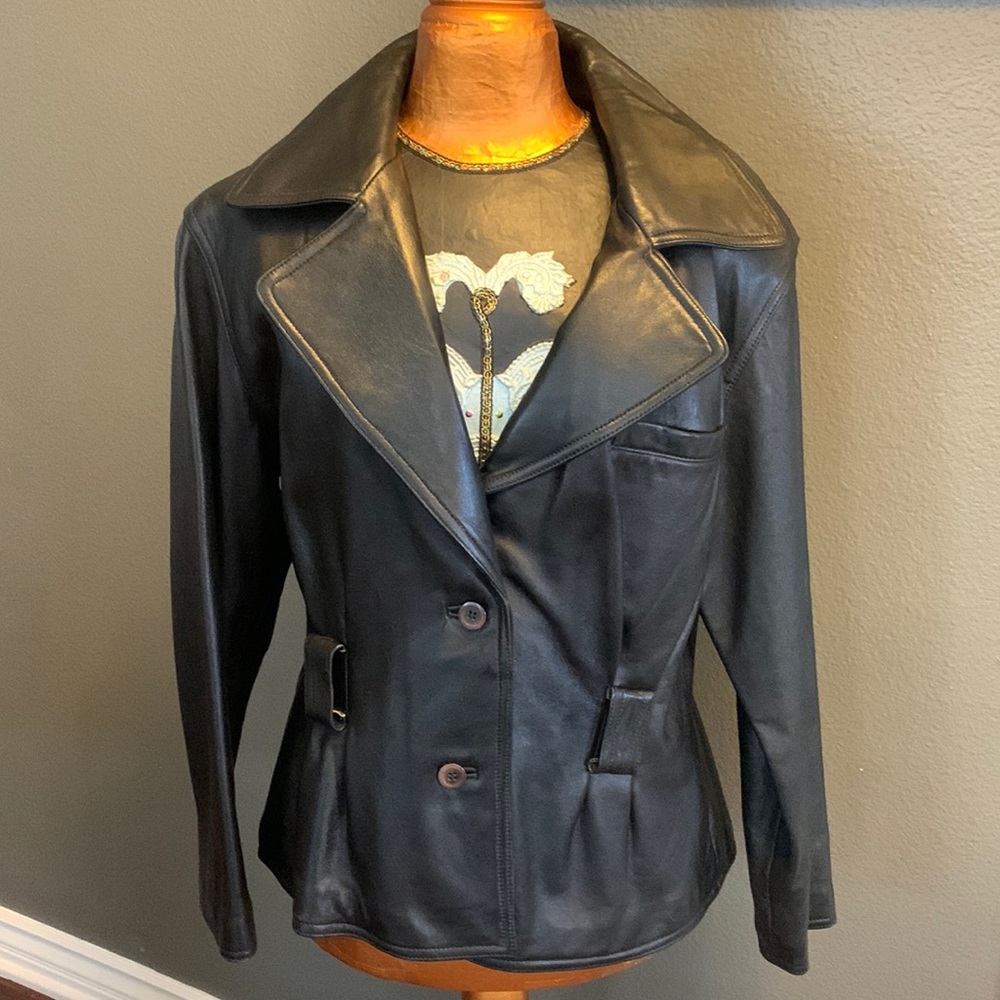 Vintage Tannery West black leather jacket. Size large
